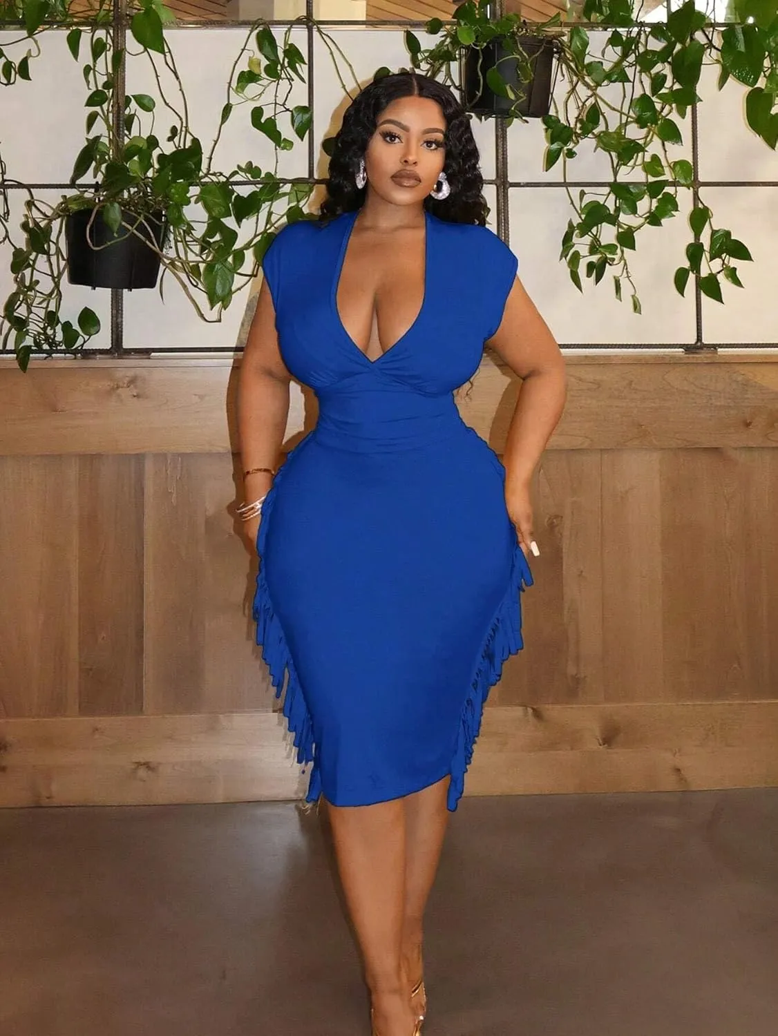 LALAGEN Women's 2025 Summer Dresses Plus Size Bodycon Half Sleeve Deep V-Neck Solid Color Midi Dress