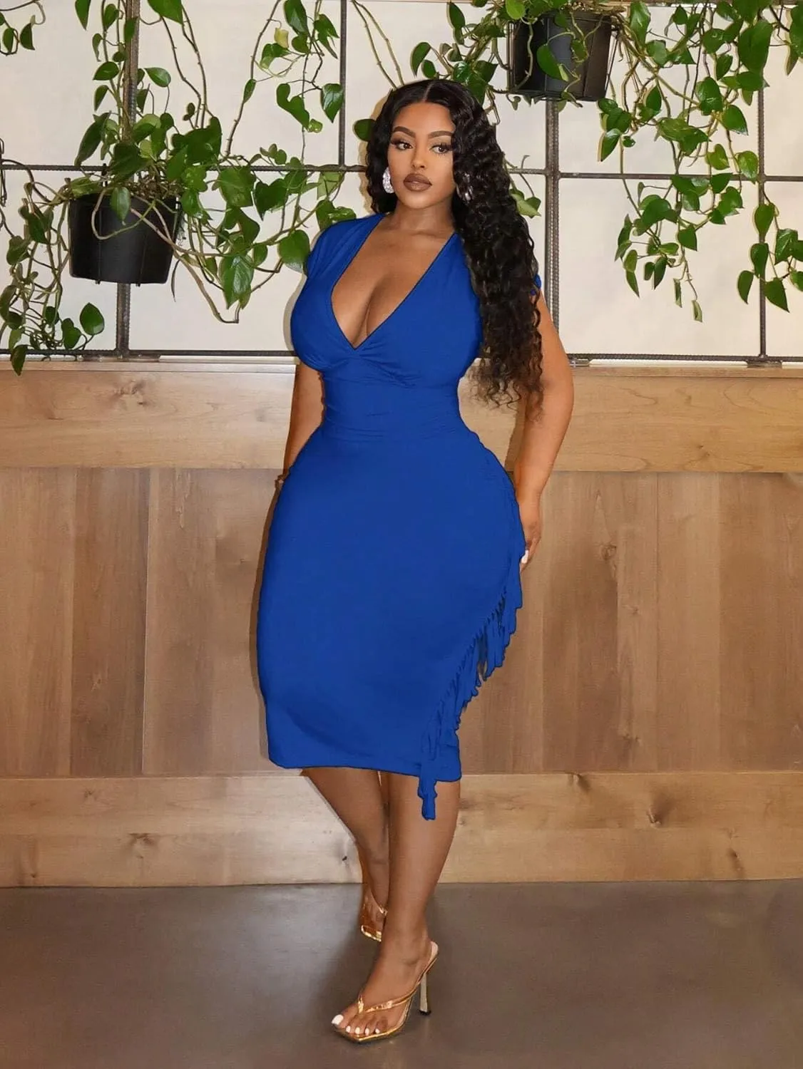 LALAGEN Women's 2025 Summer Dresses Plus Size Bodycon Half Sleeve Deep V-Neck Solid Color Midi Dress
