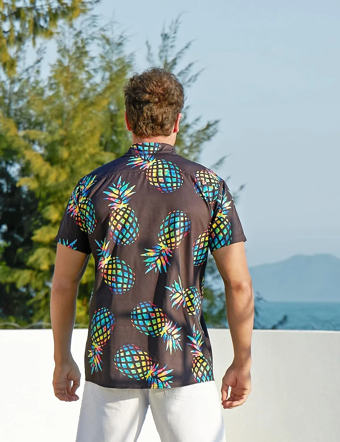 RAISEVERN Mens Hawaiian Shirt Casual Button Down Short Sleeve Tropical Beach Dress Shirt for Summer Holiday