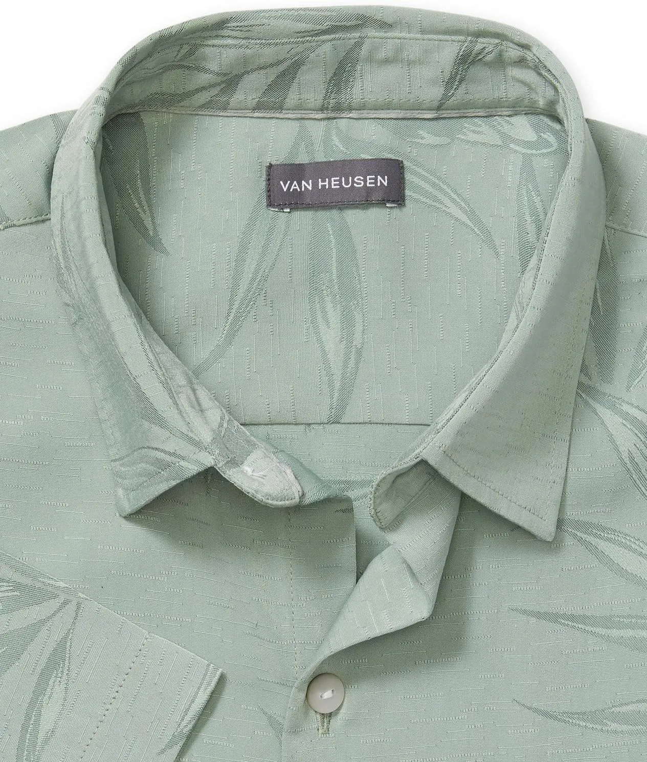 Van Heusen Men's Air Tropical Short Sleeve Button Down Poly Rayon Shirt
